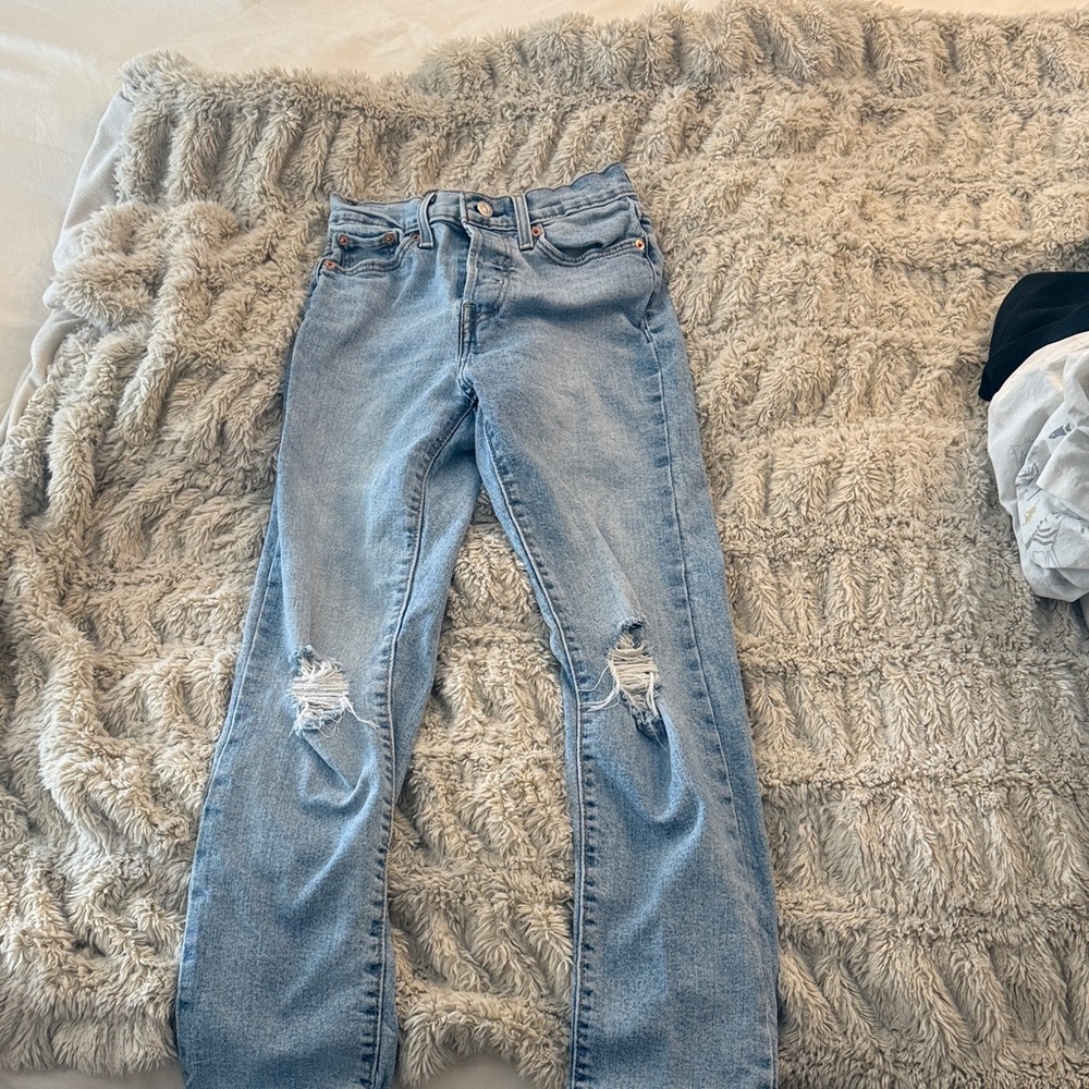 Levi Strauss Women's wedgie Straight Leg Jeans